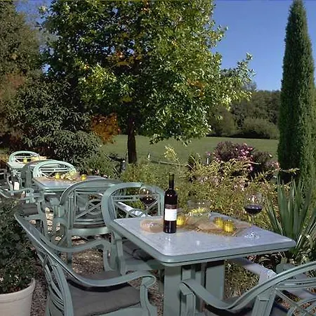 Zur Erholung & Restaurant Amme's ホテル 3*